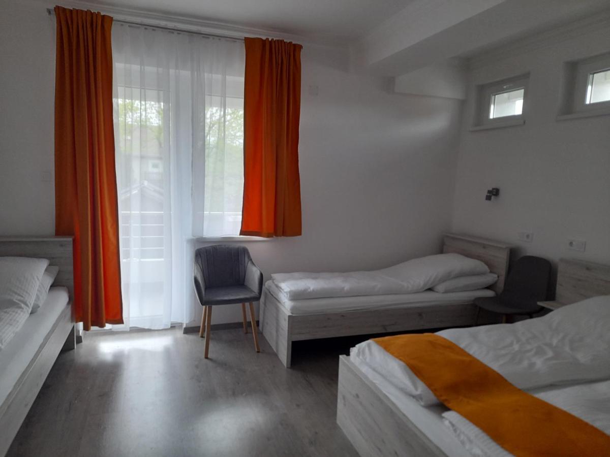 Orion Panzio Bed & Breakfast Hajduszoboszlo Bagian luar foto