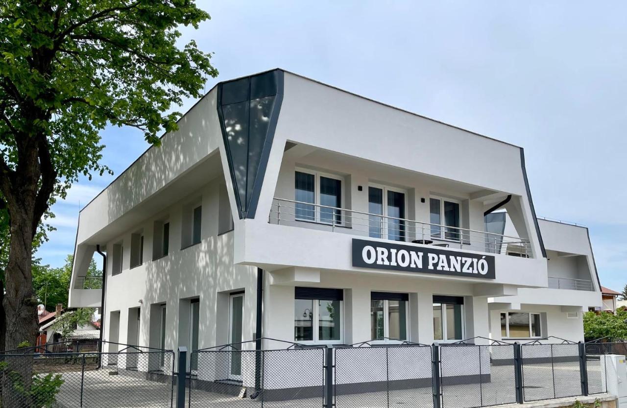 Orion Panzio Bed & Breakfast Hajduszoboszlo Bagian luar foto